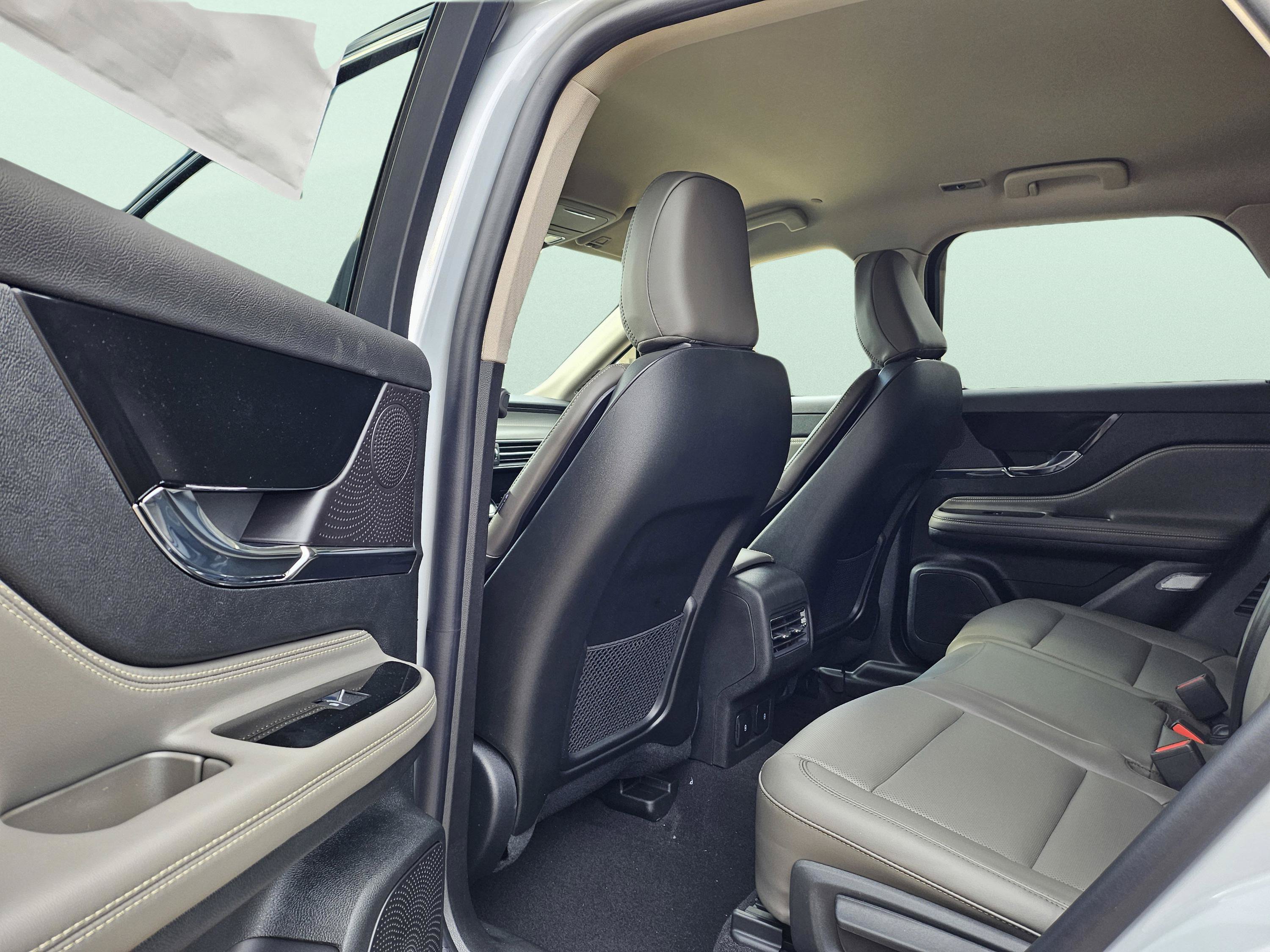 New 2026 Lincoln Corsair Premiere AWD/4WD image 23