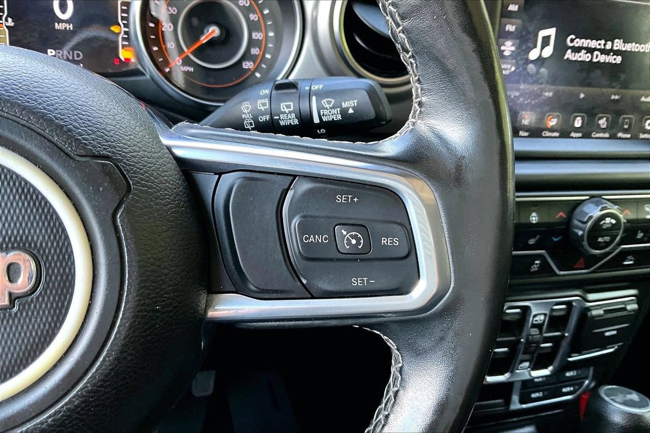 Used 2022 Jeep Wrangler Unlimited Sahara w/ Cold Weather Group AWD/4WD image 29