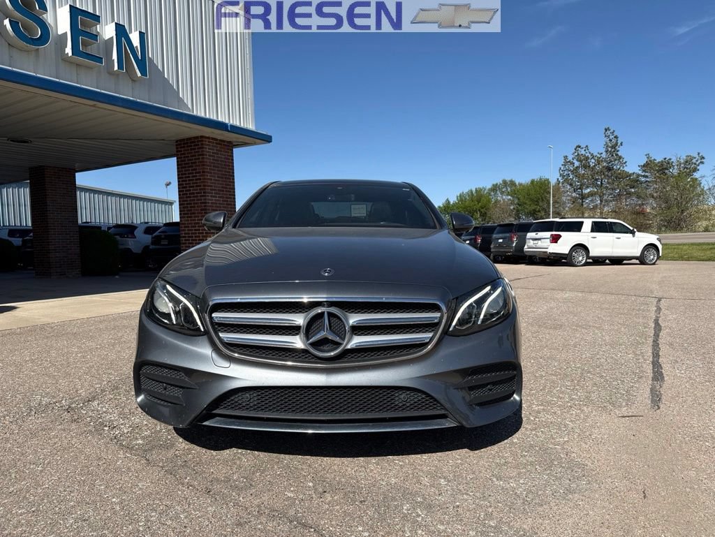 Used 2020 Mercedes-Benz E 350 4MATIC Sedan image 5