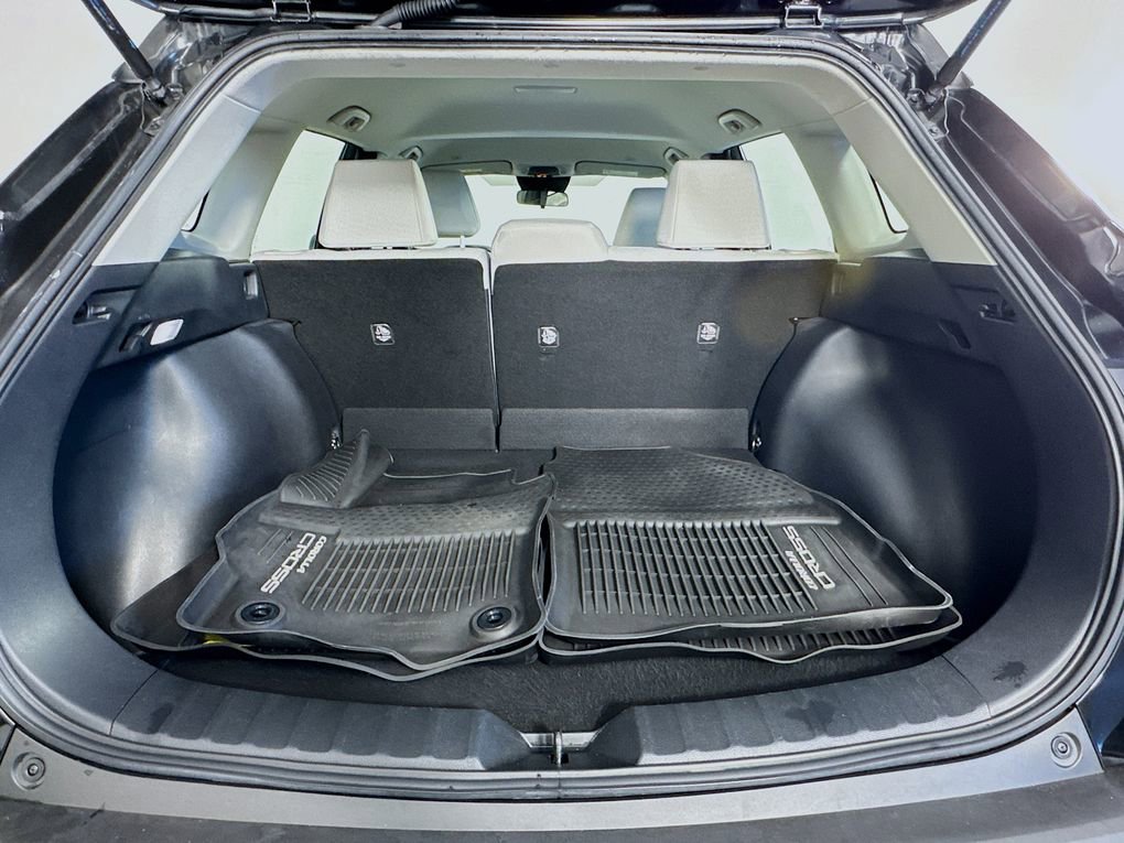 Used 2023 Toyota Corolla Cross L image 26