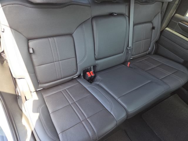 Used 2025 Chevrolet Silverado 2500 High Country w/ High Country Premium Package AWD/4WD image 24