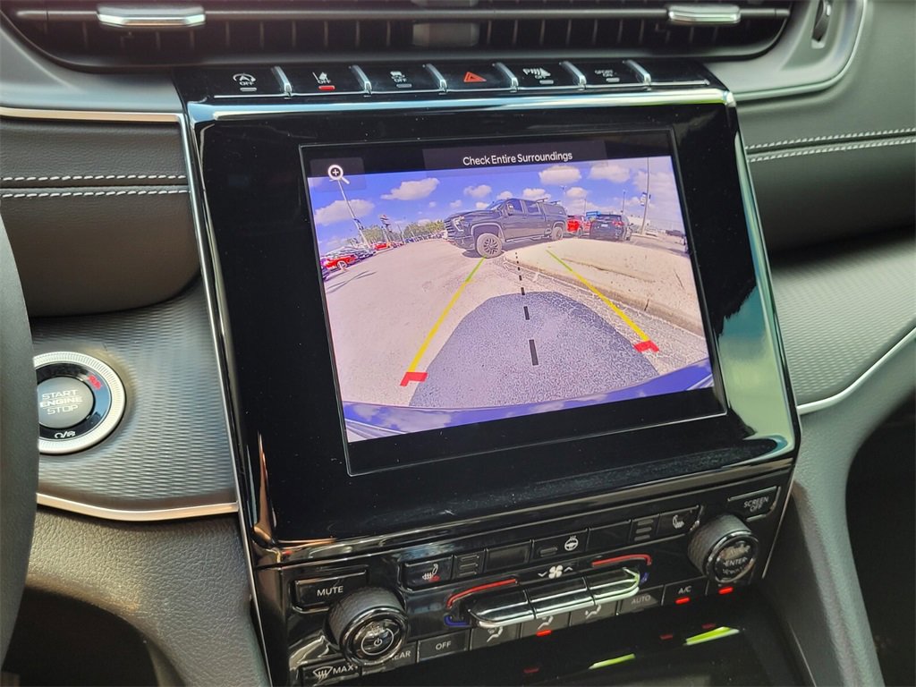 Used 2025 Jeep Grand Cherokee Laredo X w/ Luxury Tech Group I image 27