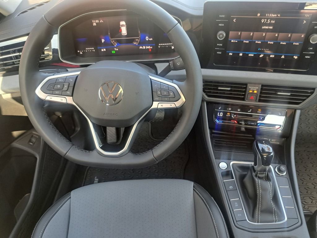 New 2026 Volkswagen Jetta SE image 25