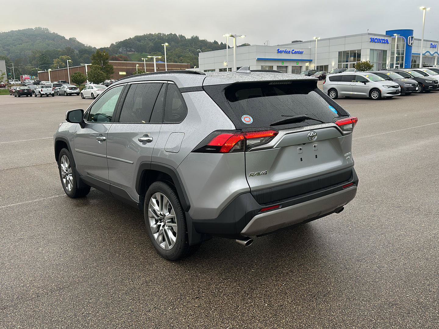 Used 2025 Toyota RAV4 Limited w/ Weather Package AWD/4WD image 5