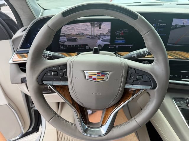 Used 2023 Cadillac Escalade Premium Luxury Platinum AWD/4WD image 19