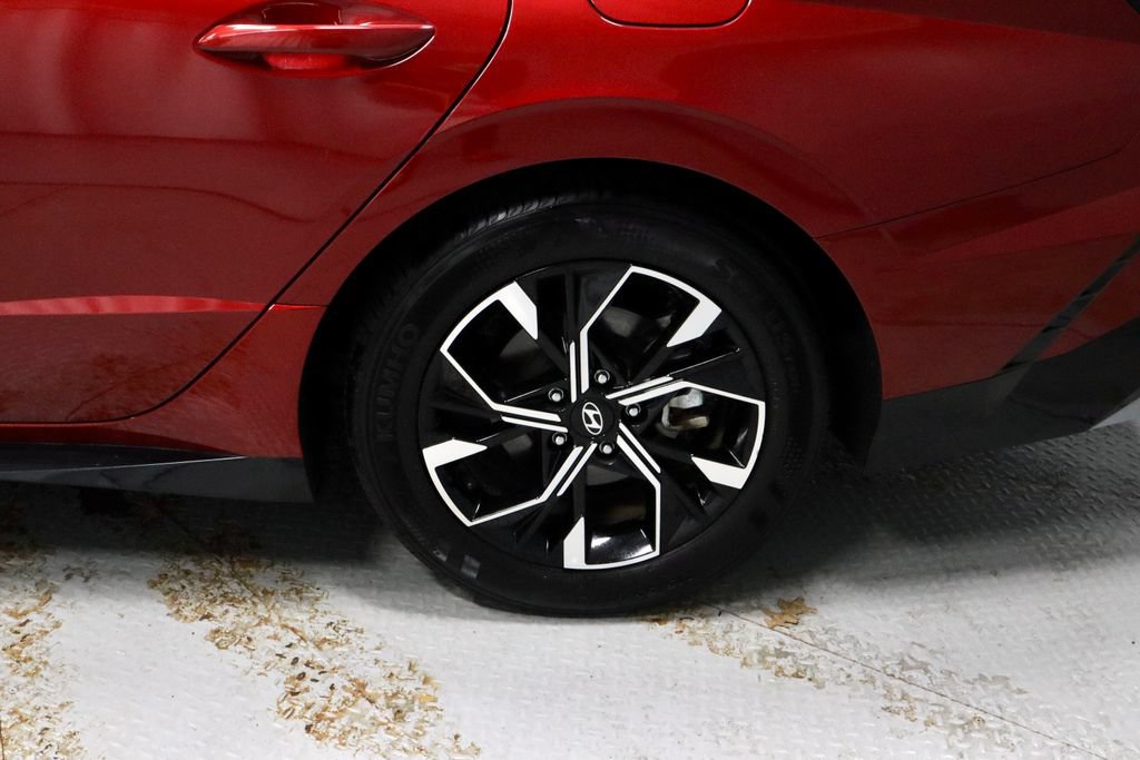 Used 2025 Hyundai Sonata SEL FWD image 19