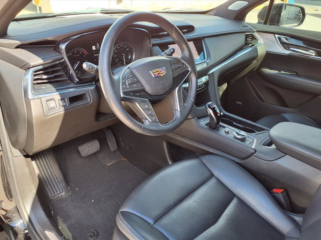 Used 2025 Cadillac XT5 Premium Luxury FWD image 12