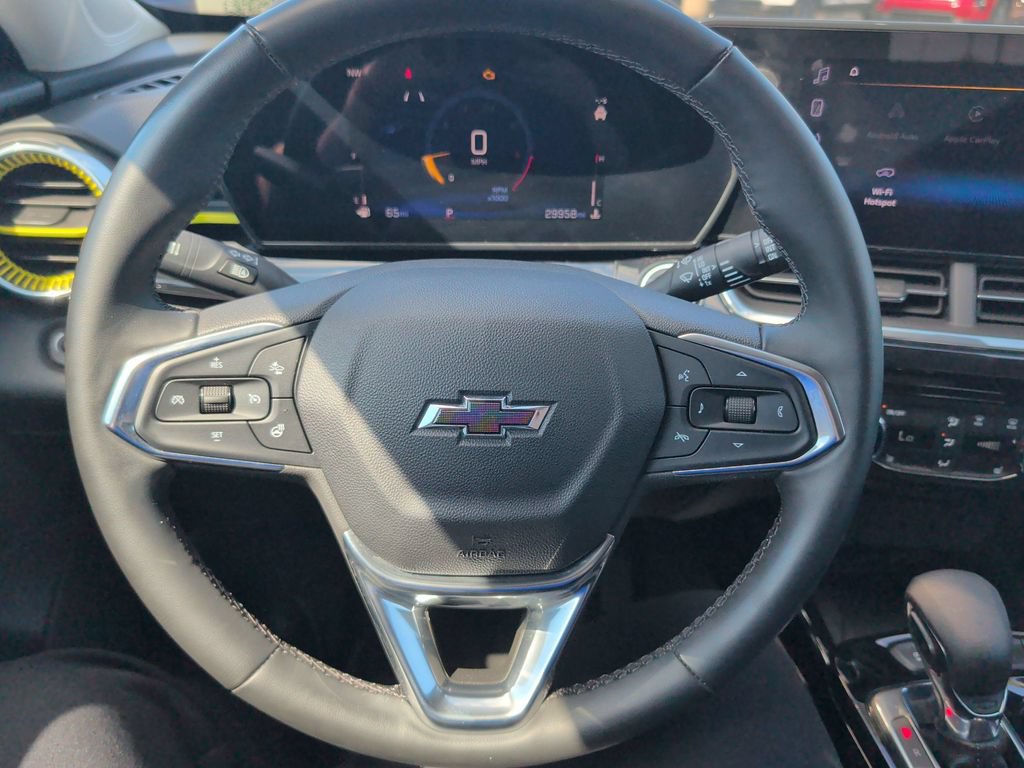 Used 2024 Chevrolet Trax ACTIV w/ Sunroof Package FWD image 14