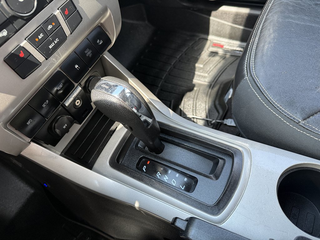 Used 2009 Ford Focus SES FWD image 22