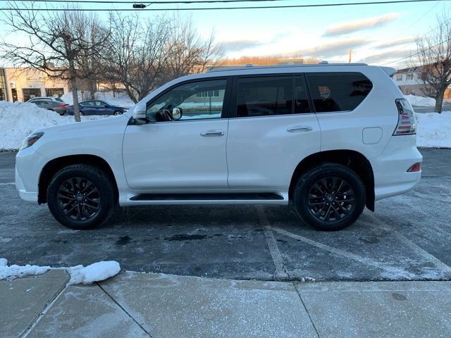 Used 2023 Lexus GX 460 Premium w/ Premium Package image 6