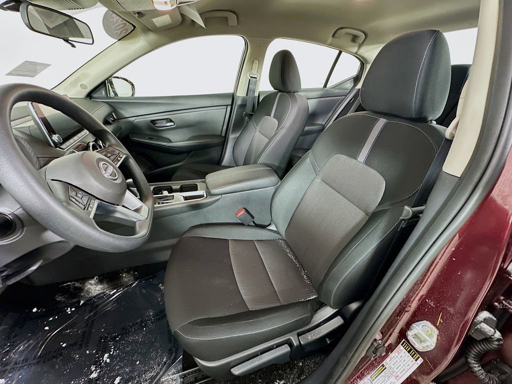 Certified 2025 Nissan Sentra SV image 28
