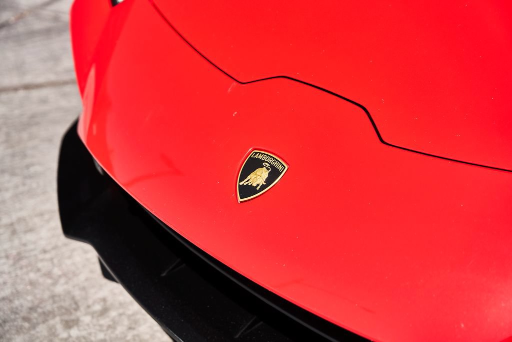 Used 2023 Lamborghini Huracan EVO RWD image 7