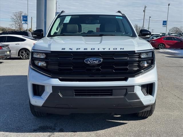 New 2026 Ford Expedition Active RWD image 8
