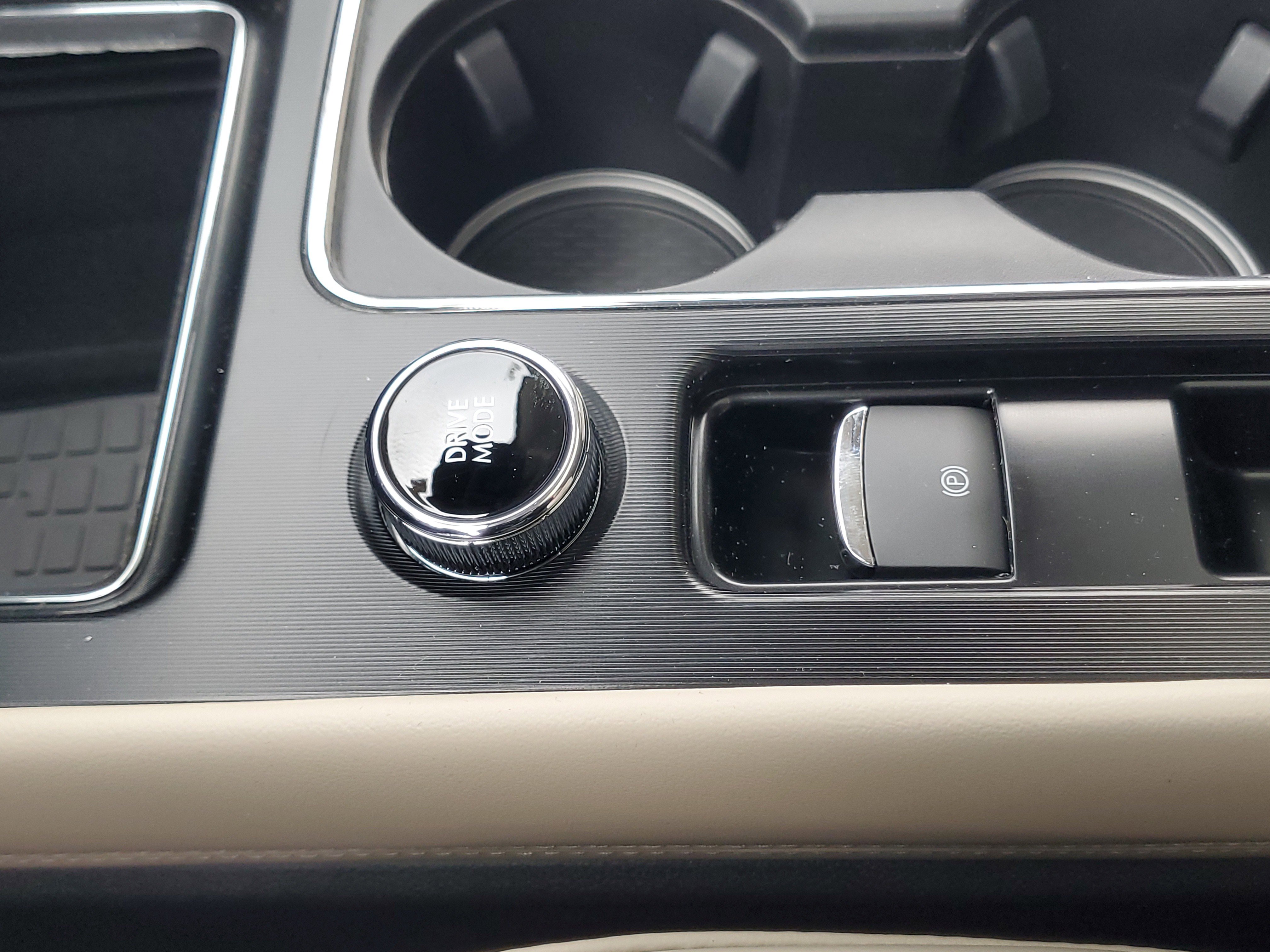 New 2026 Lincoln Corsair Premiere image 24