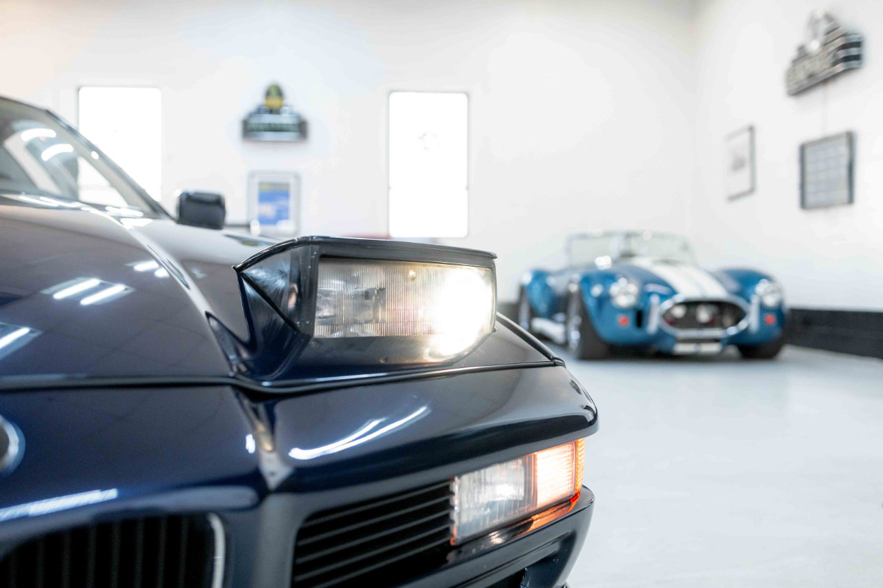 Used 1993 BMW 850Ci image 22