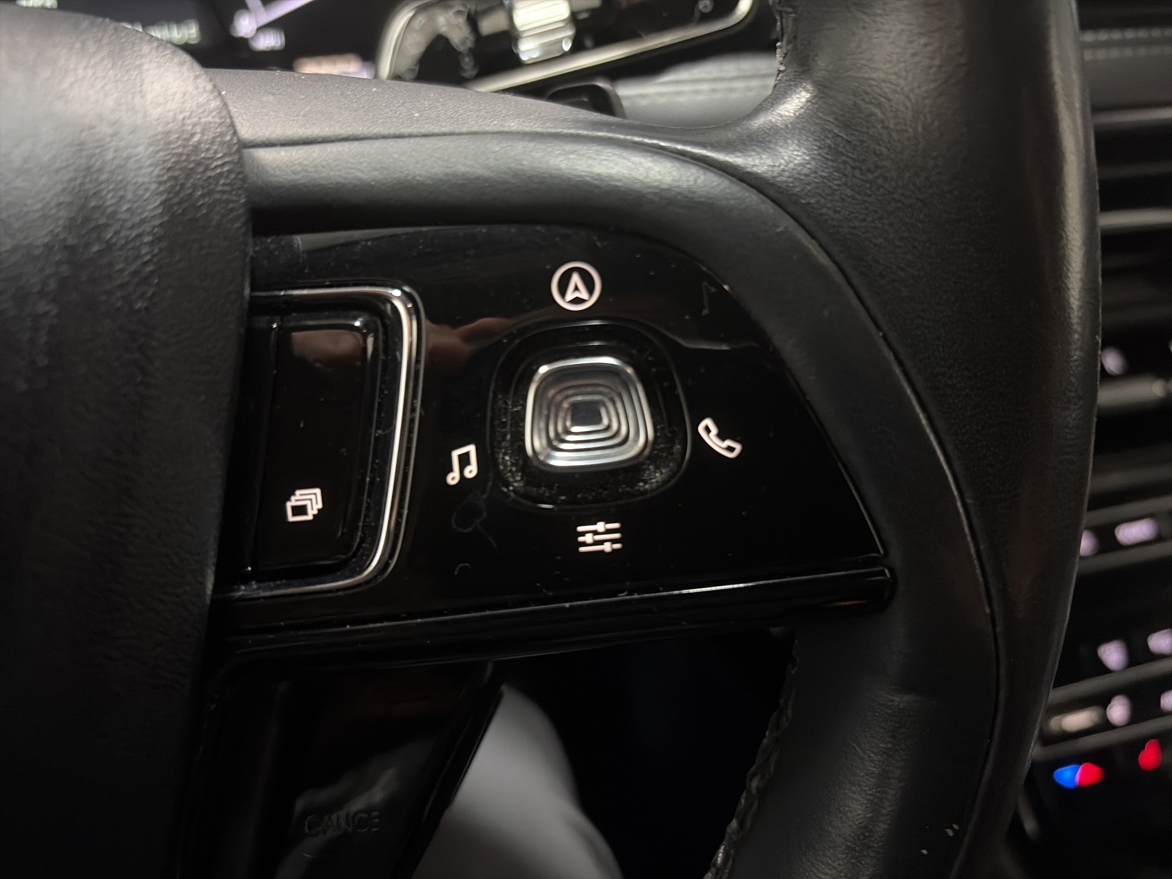 Used 2021 Lincoln Corsair AWD w/ Equipment Group 101A image 17