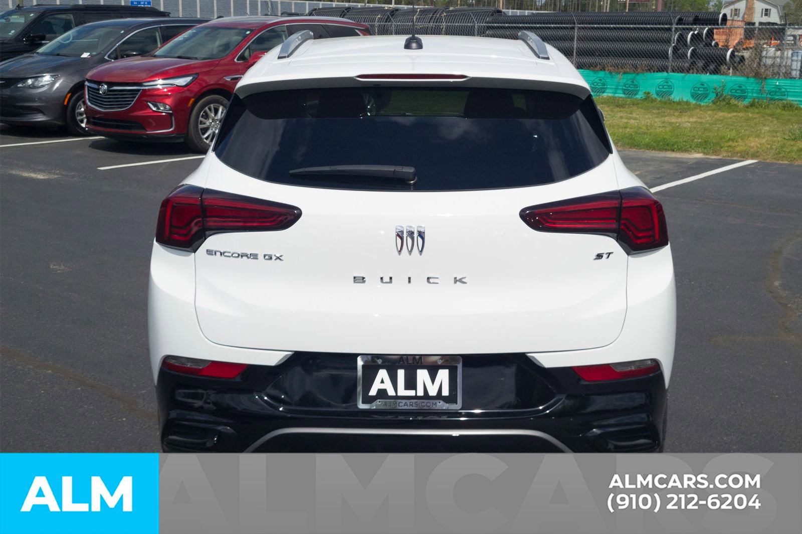 Used 2024 Buick Encore GX Sport Touring image 7