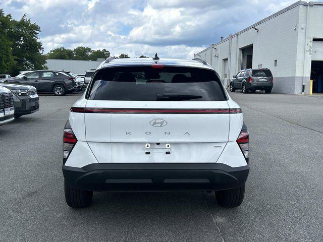 New 2027 Hyundai Kona SEL Sport AWD/4WD image 3