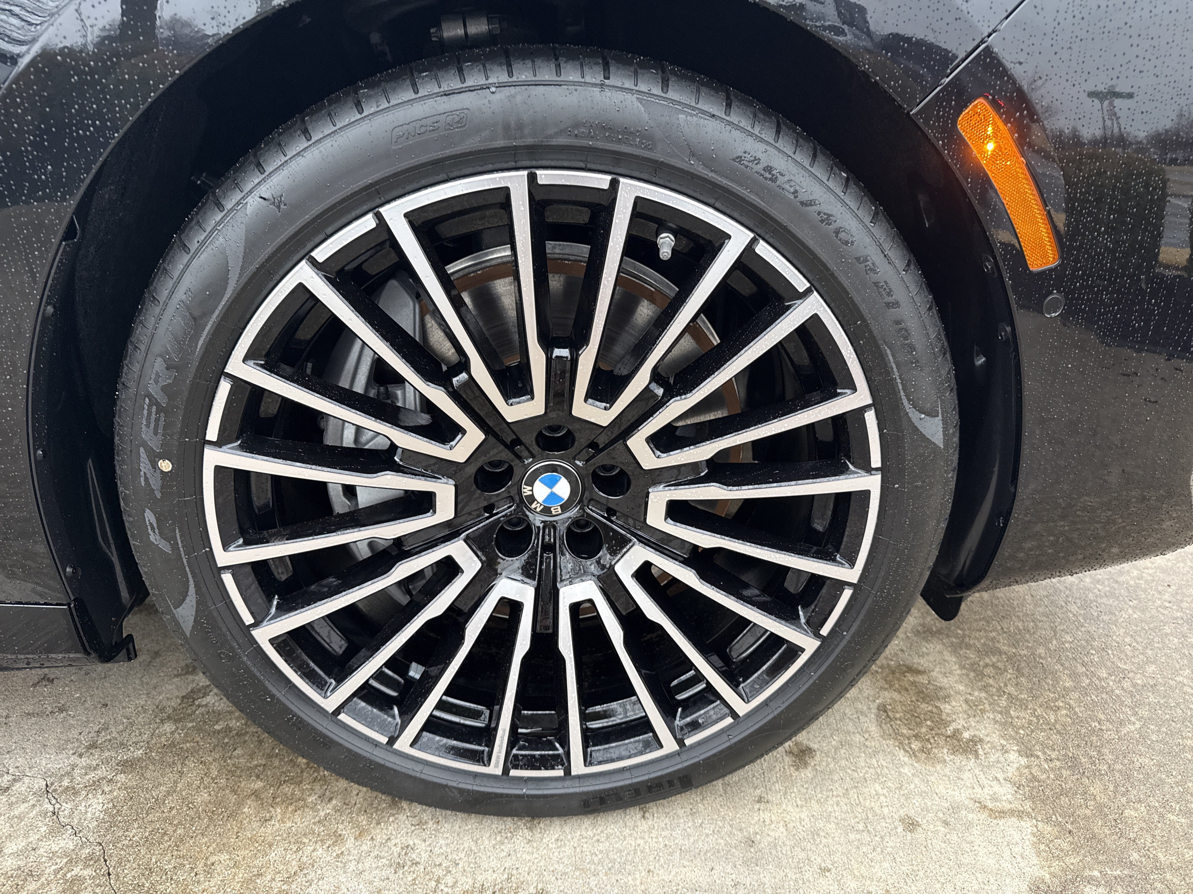 New 2026 BMW 750e xDrive AWD/4WD image 26