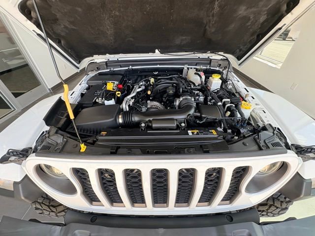 Used 2023 Jeep Gladiator Rubicon w/ Cold Weather Group AWD/4WD image 31