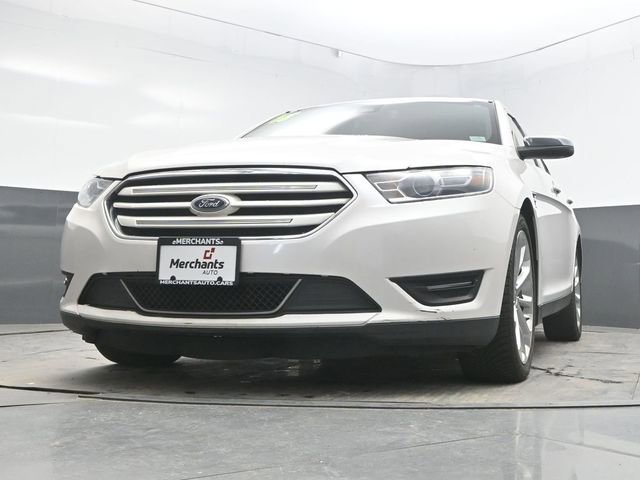 Used 2018 Ford Taurus Limited AWD/4WD image 36