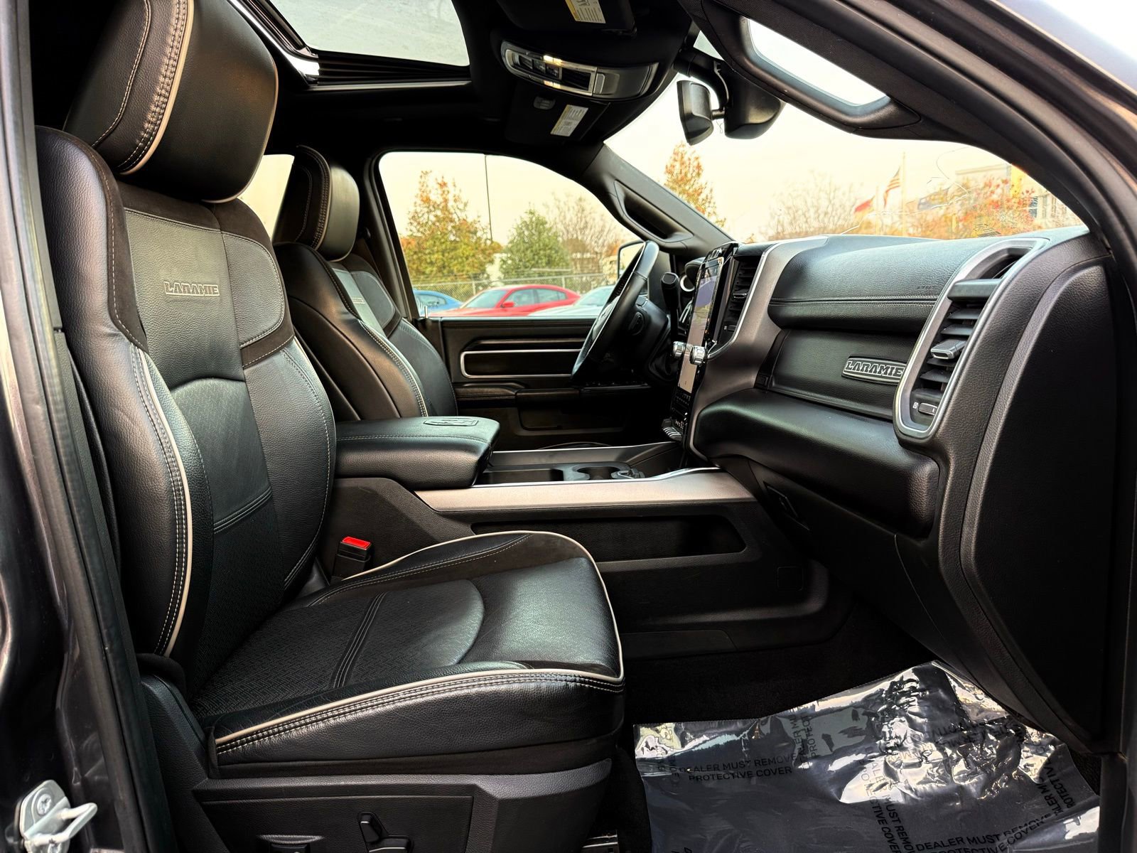 Used 2023 RAM 3500 Laramie image 39