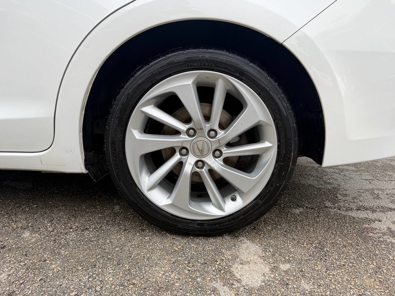 Used 2017 Acura ILX FWD image 38