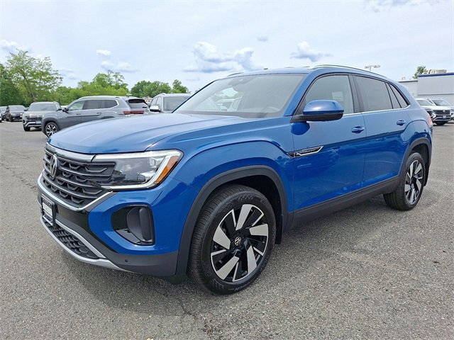 New 2025 Volkswagen Atlas Cross Sport SE image 2