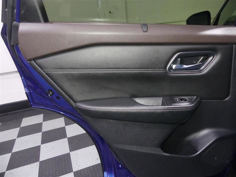 Used 2023 Nissan Rogue Platinum w/ Platinum Premium Package AWD/4WD image 25