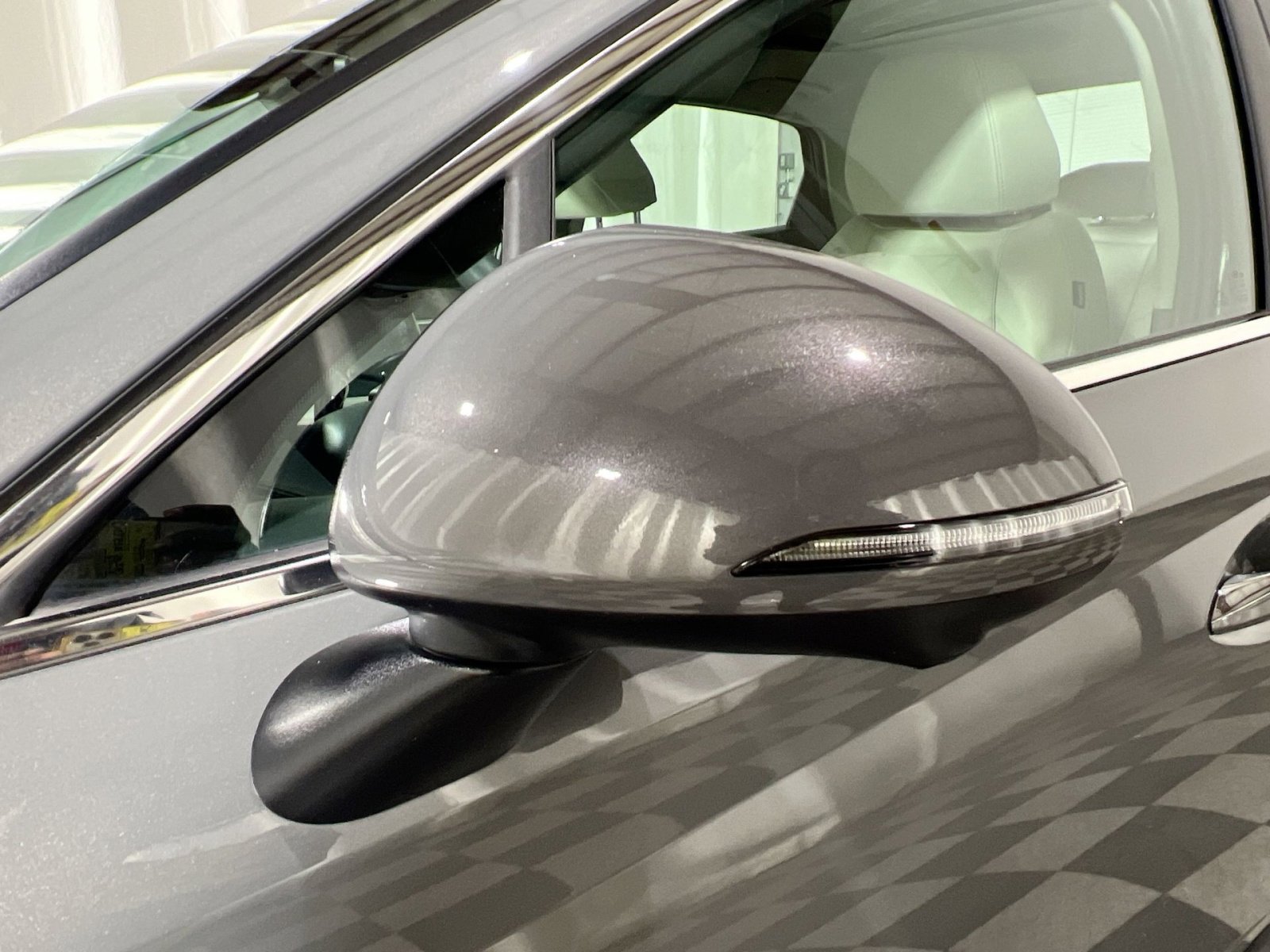 Used 2023 Hyundai Sonata Limited w/ Preferred Accessory Package image 14