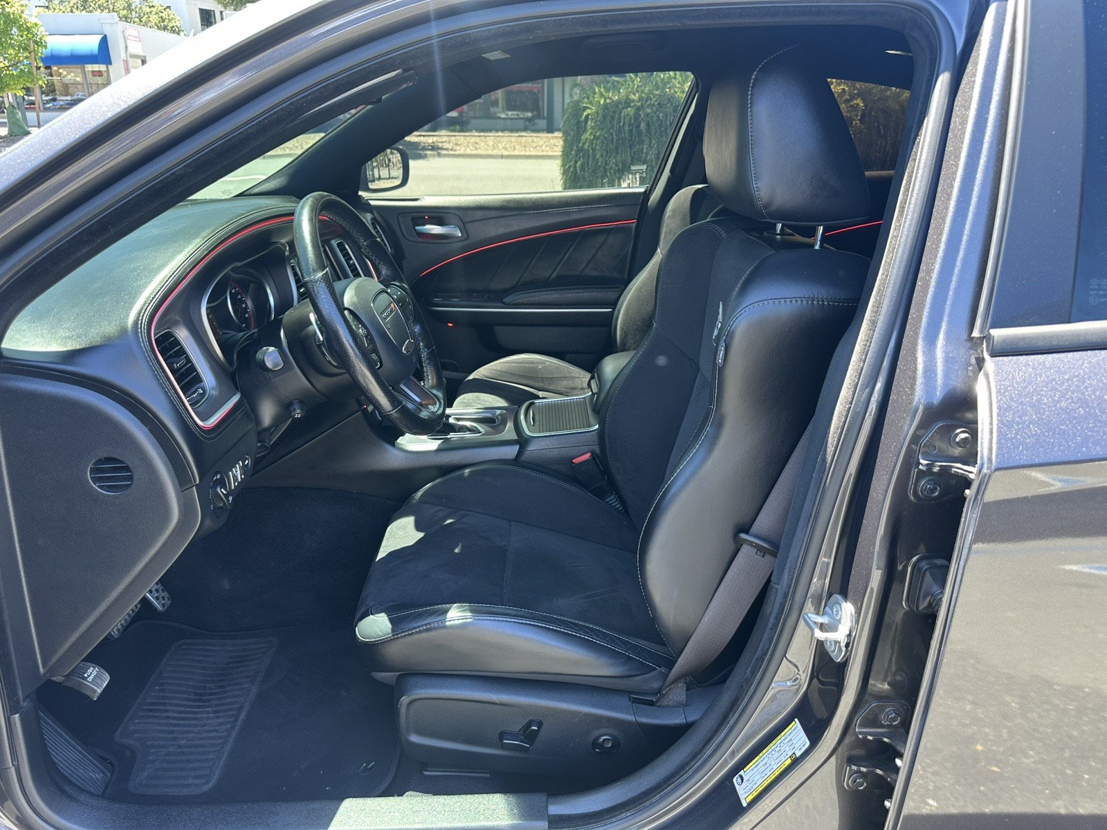 Used 2019 Dodge Charger Scat Pack w/ Plus Group RWD image 18