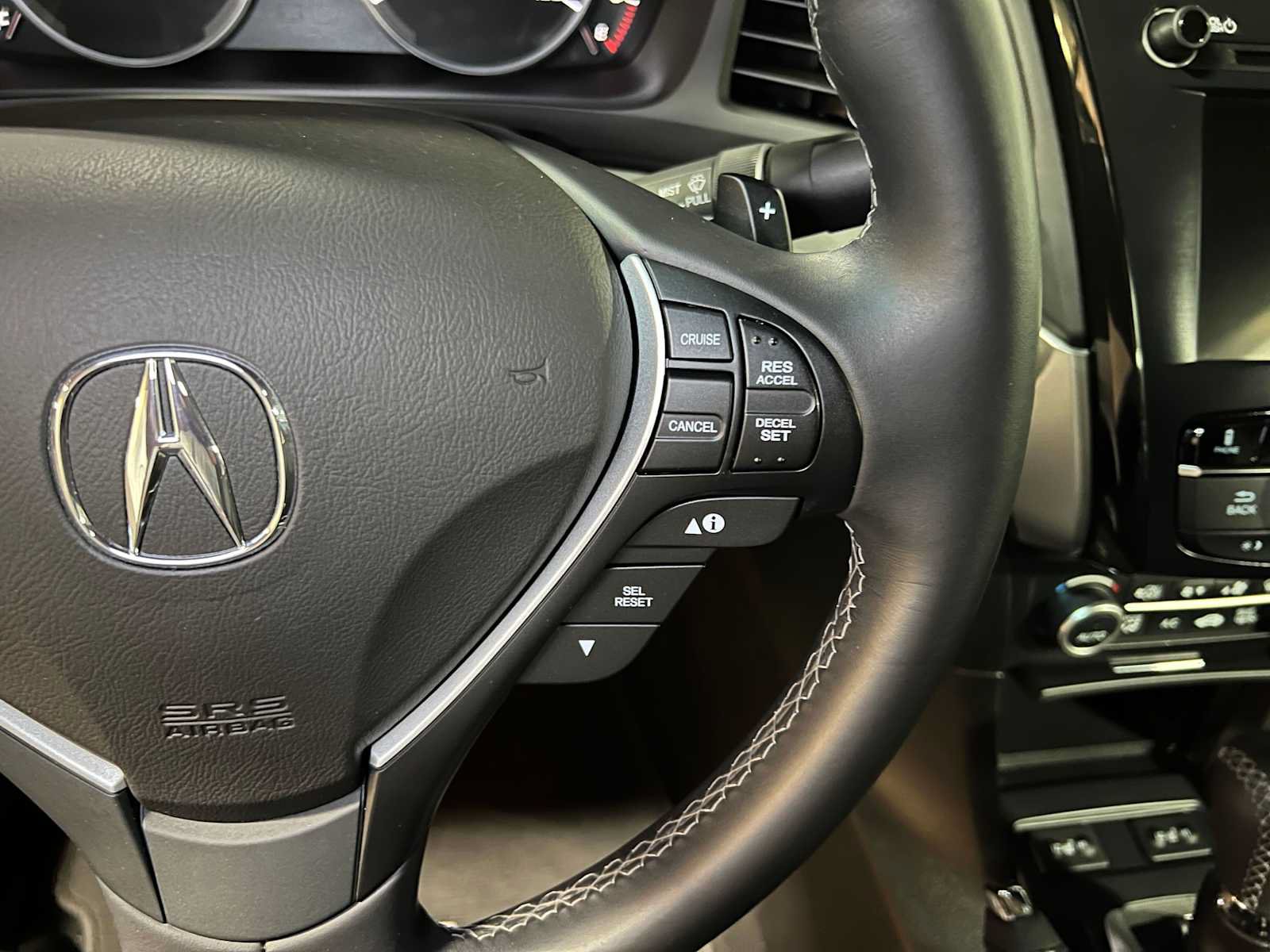 Used 2016 Acura ILX FWD image 29