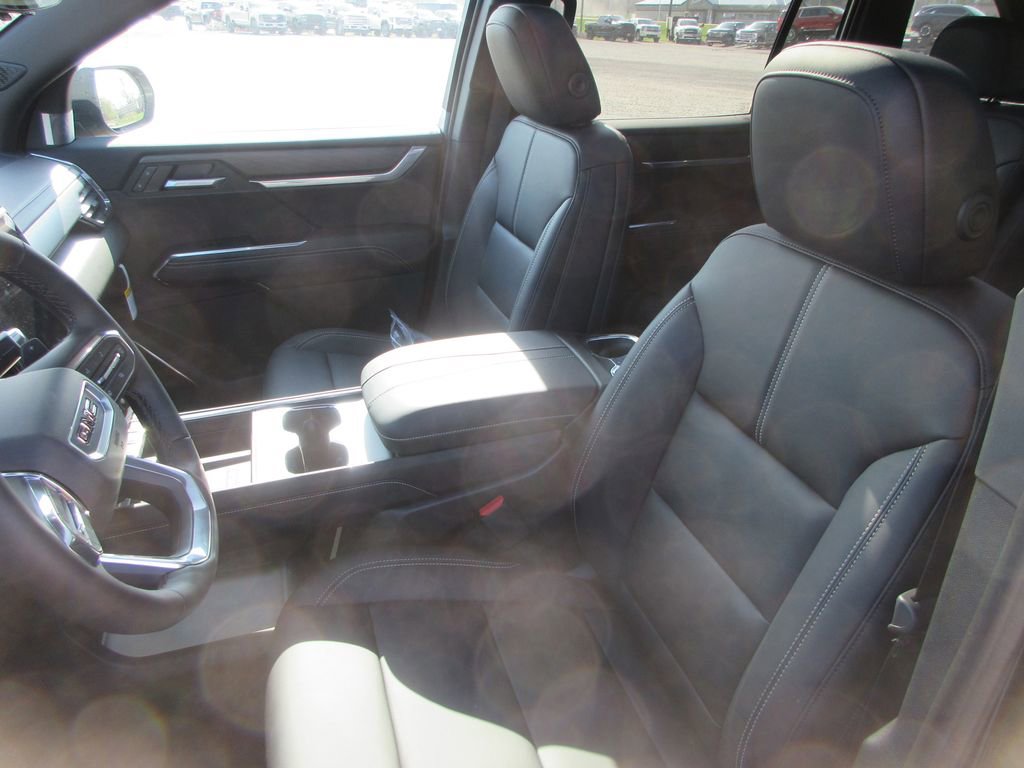 New 2026 GMC Acadia Elevation image 13