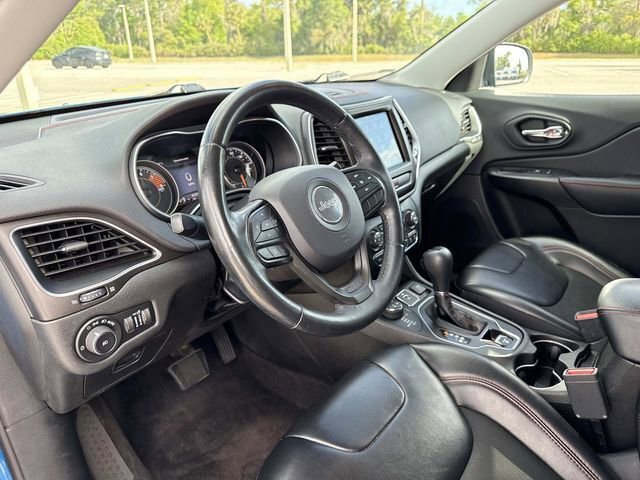 Used 2019 Jeep Cherokee Trailhawk w/ Cold Weather Group image 21