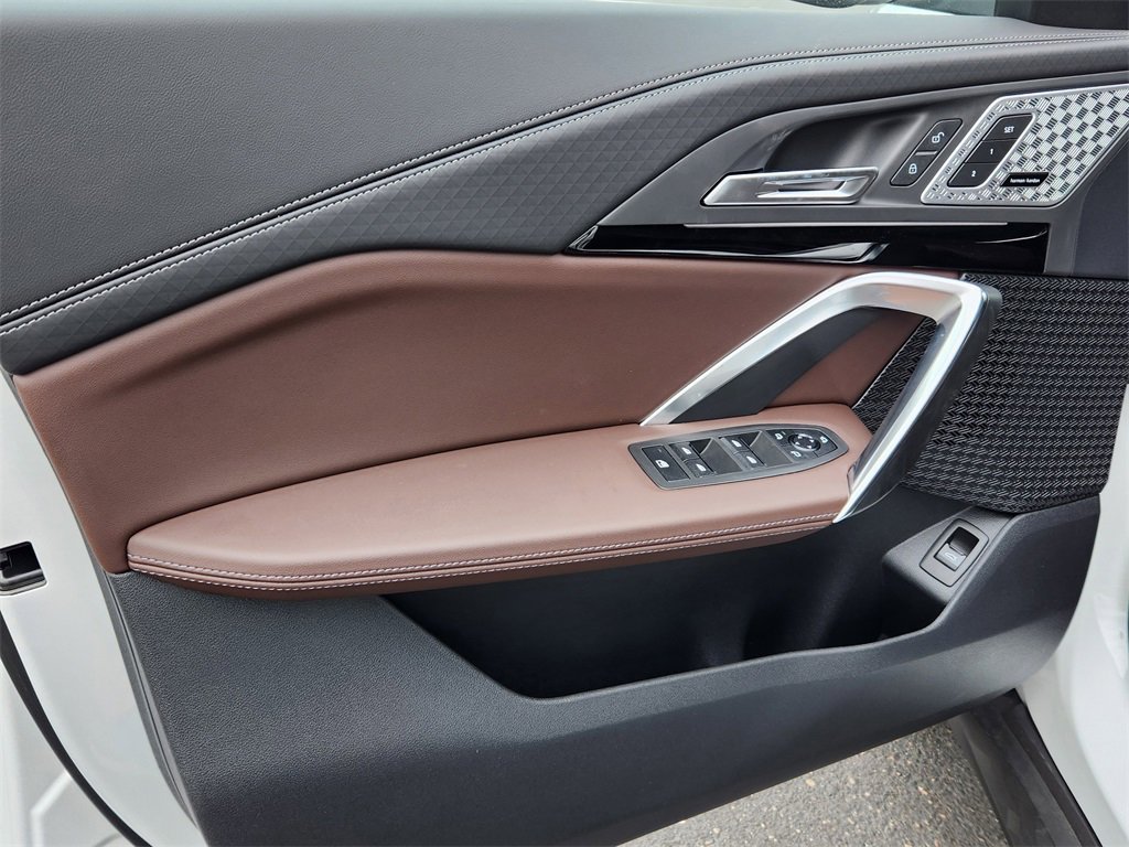 New 2025 BMW X2 xDrive28i image 8