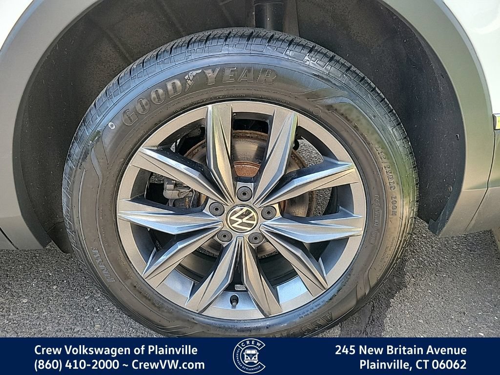 Certified 2022 Volkswagen Tiguan SE AWD/4WD image 18