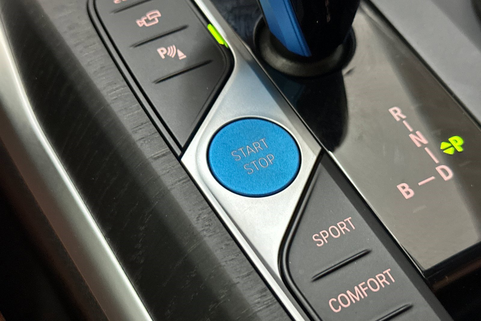 Certified 2022 BMW i4 eDrive40 w/ M Sport Package image 34