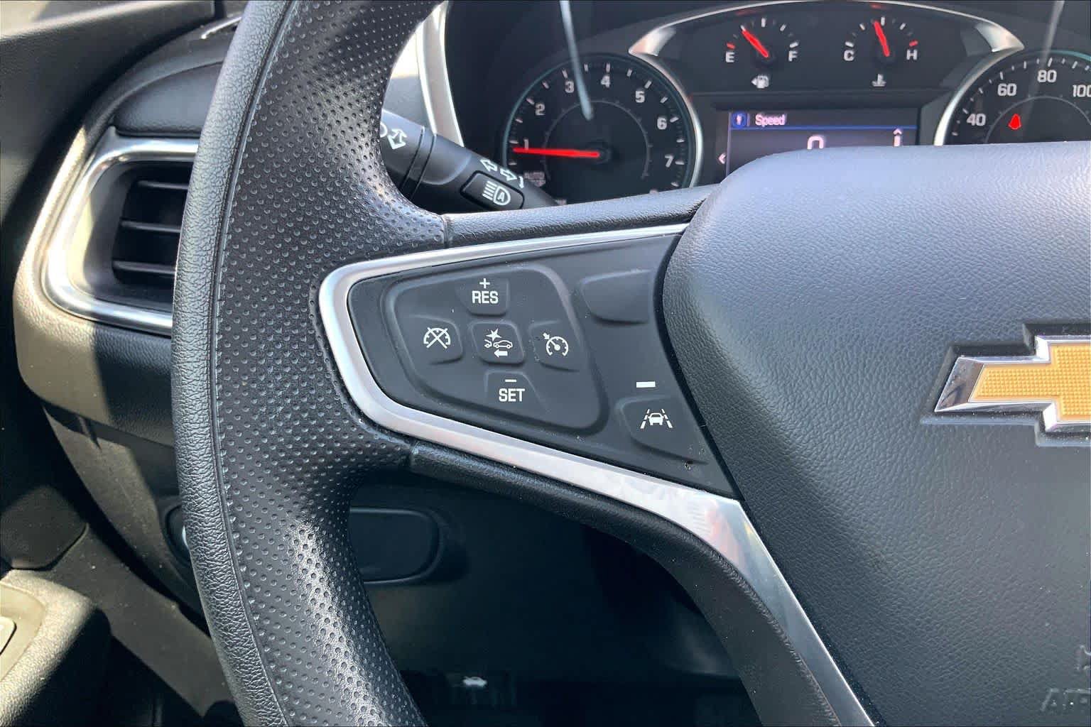 Used 2022 Chevrolet Equinox LT w/ LPO, Floor Liner Package FWD image 24