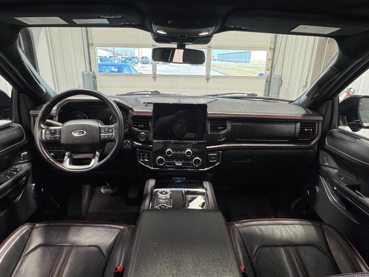Used 2022 Ford Expedition Max Limited AWD/4WD image 32