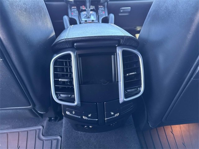 Used 2014 Porsche Cayenne image 16