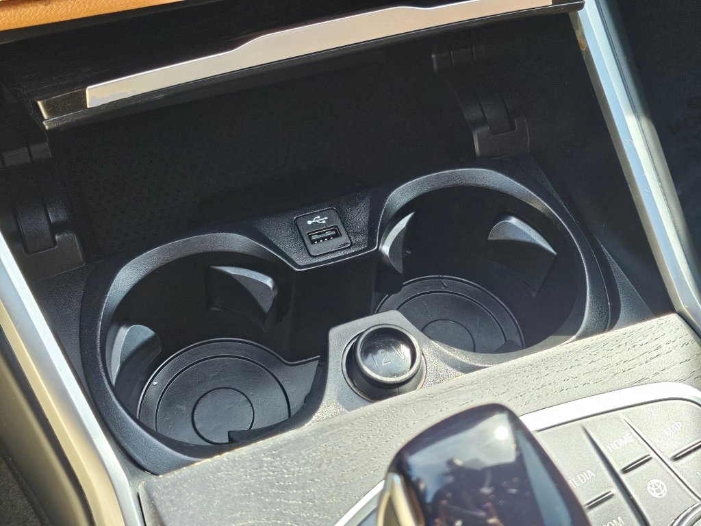 Used 2022 BMW 330i xDrive Sedan image 12