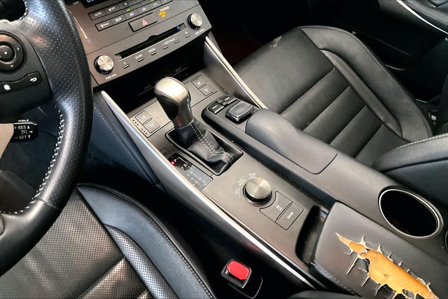 Used 2015 Lexus IS 350 w/ F-Sport Package RWD image 15