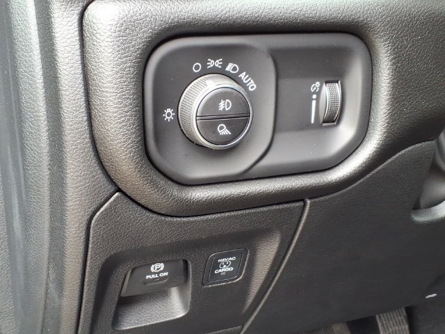 New 2026 RAM 1500 Express AWD/4WD image 17