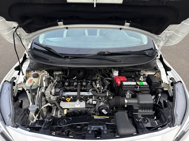 Used 2022 Nissan Versa SV FWD image 27