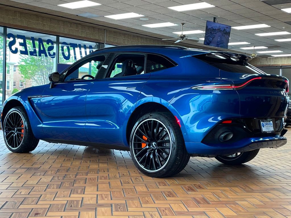 Used 2022 Aston Martin DBX AWD/4WD image 9