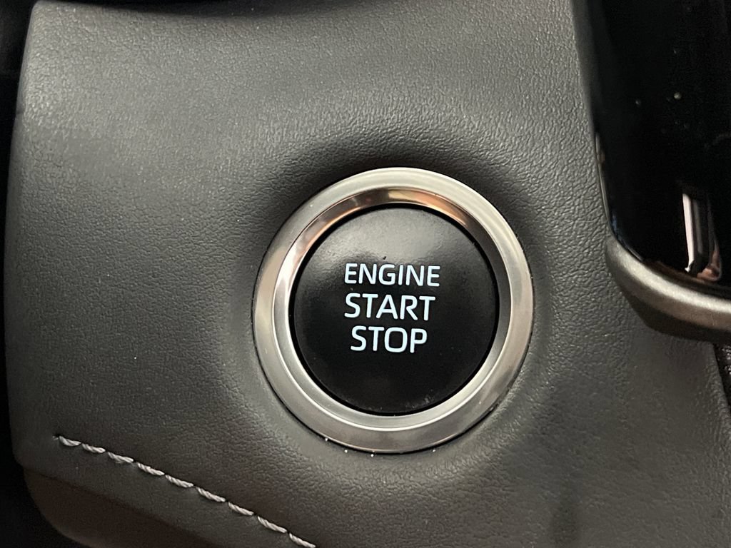 Used 2025 Toyota Highlander XLE FWD image 66