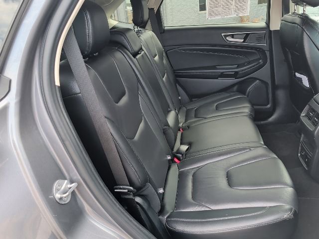 Certified 2022 Ford Edge Titanium image 28
