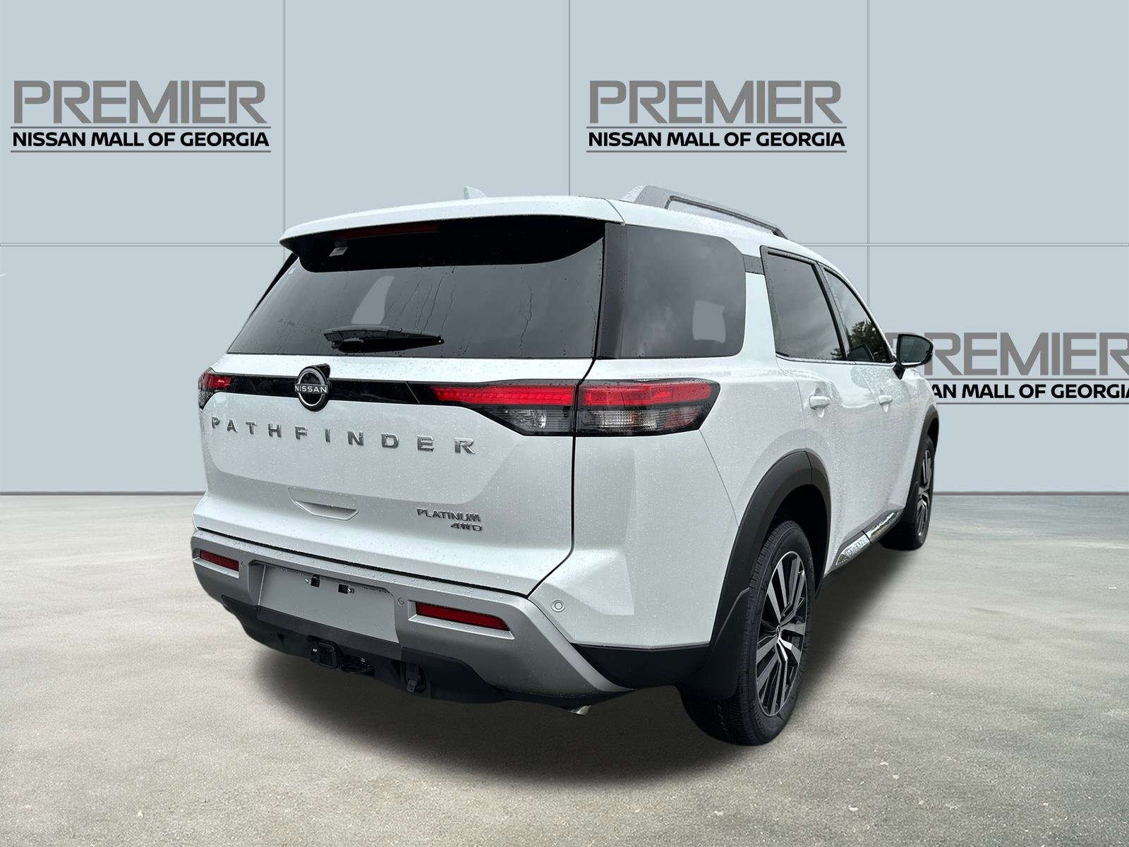 New 2025 Nissan Pathfinder Platinum image 5