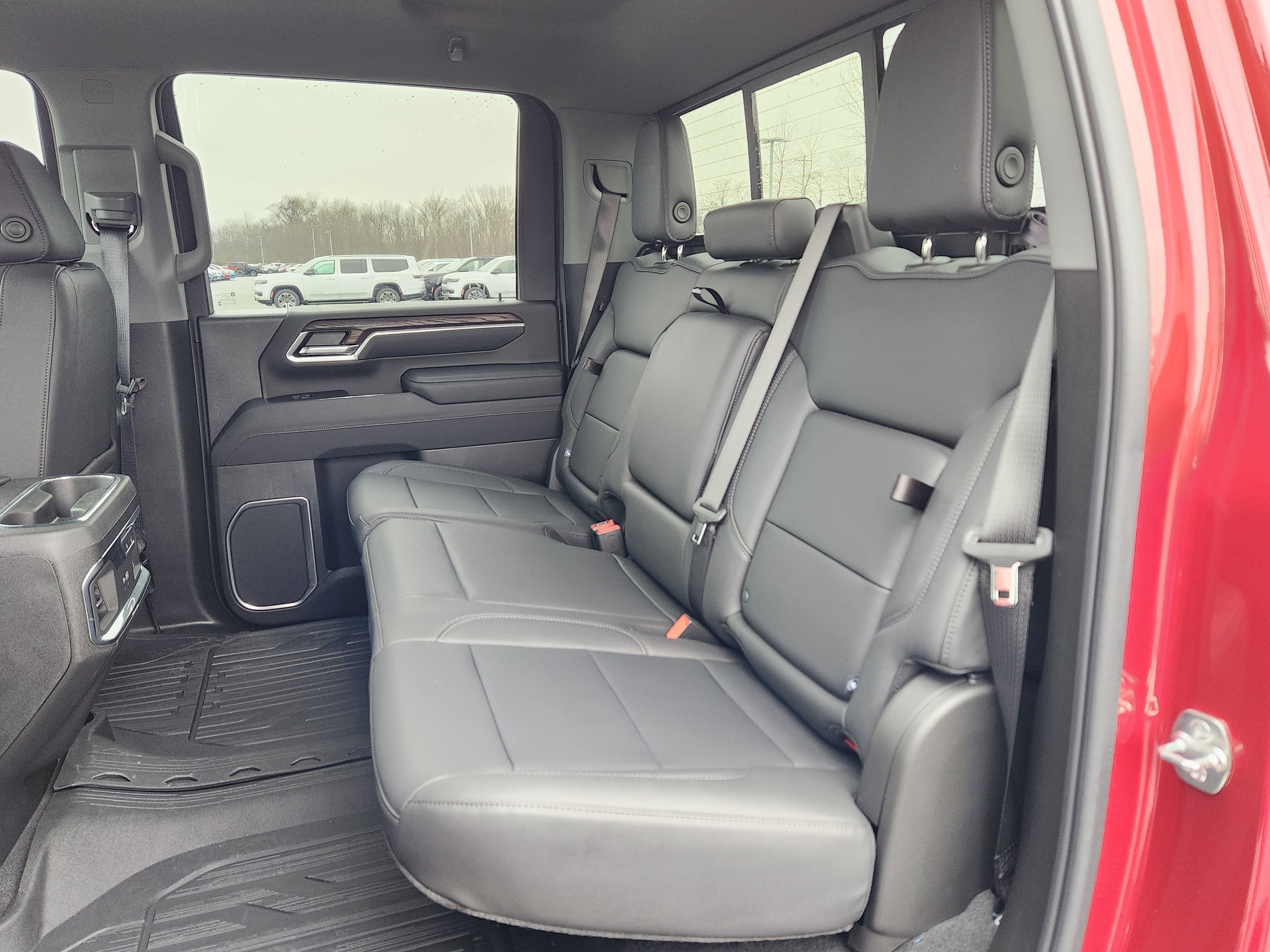 Used 2025 GMC Sierra 3500 SLT image 11