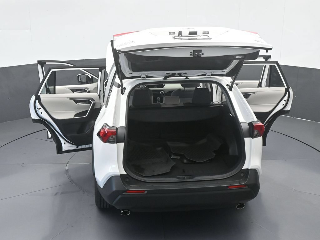 Used 2024 Toyota RAV4 XLE AWD/4WD image 63